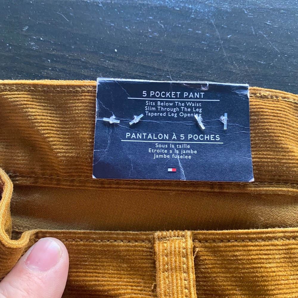 Men's Tommy Hilfiger Corduroy Pants - Picture 2 of 4